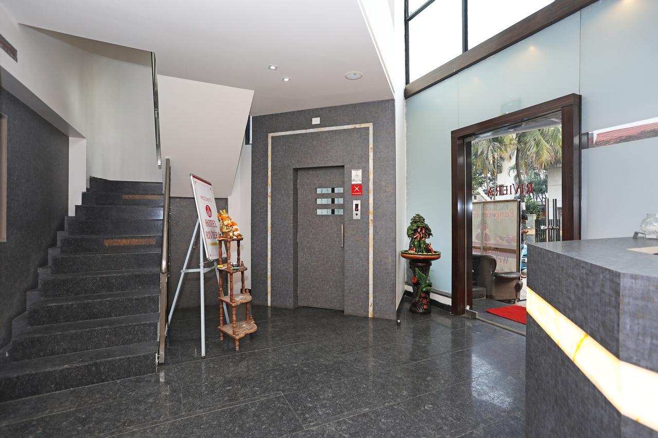 Oyo 10672 Hotel Riviera ناسيك المظهر الخارجي الصورة