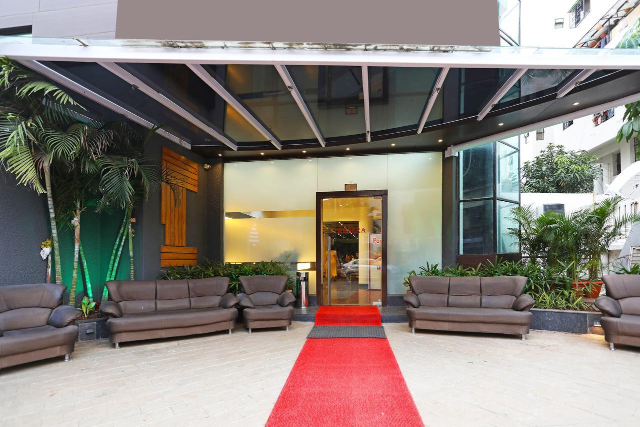 Oyo 10672 Hotel Riviera ناسيك المظهر الخارجي الصورة