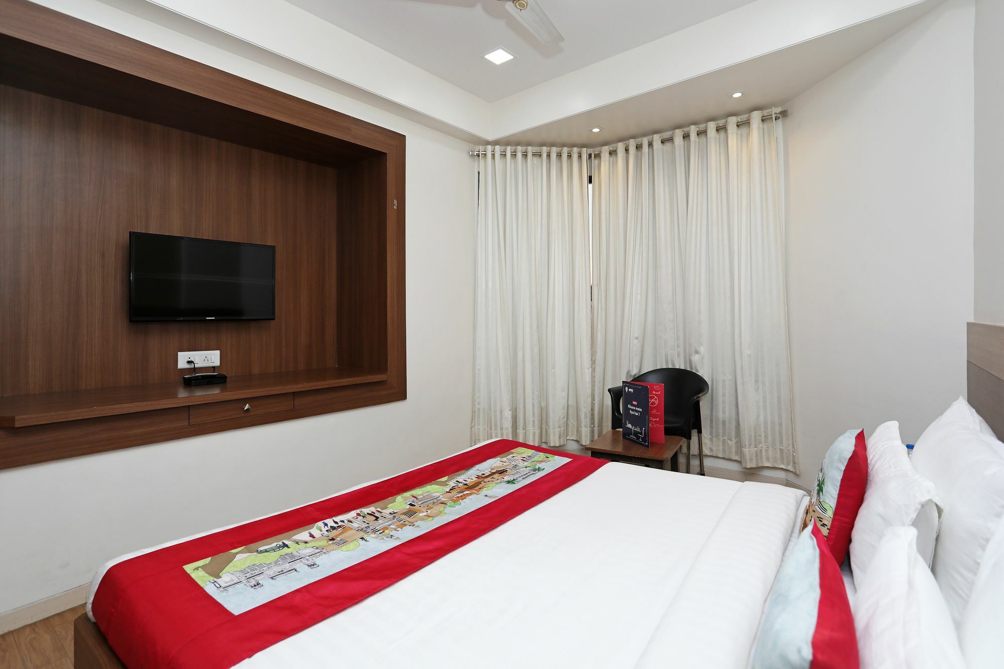 Oyo 10672 Hotel Riviera ناسيك المظهر الخارجي الصورة